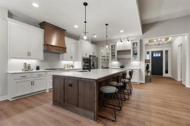 $775,000 | 1717 Southwest Arbormill Terrace, Lee's Summit, MO 64082