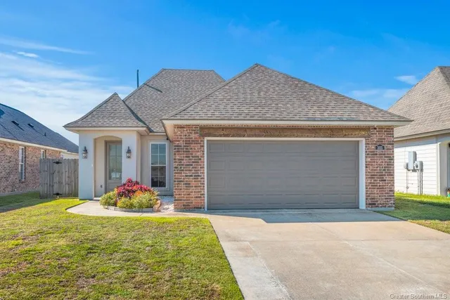 $226,500 | 305 Paisley Parkway, Sulphur, LA 70665