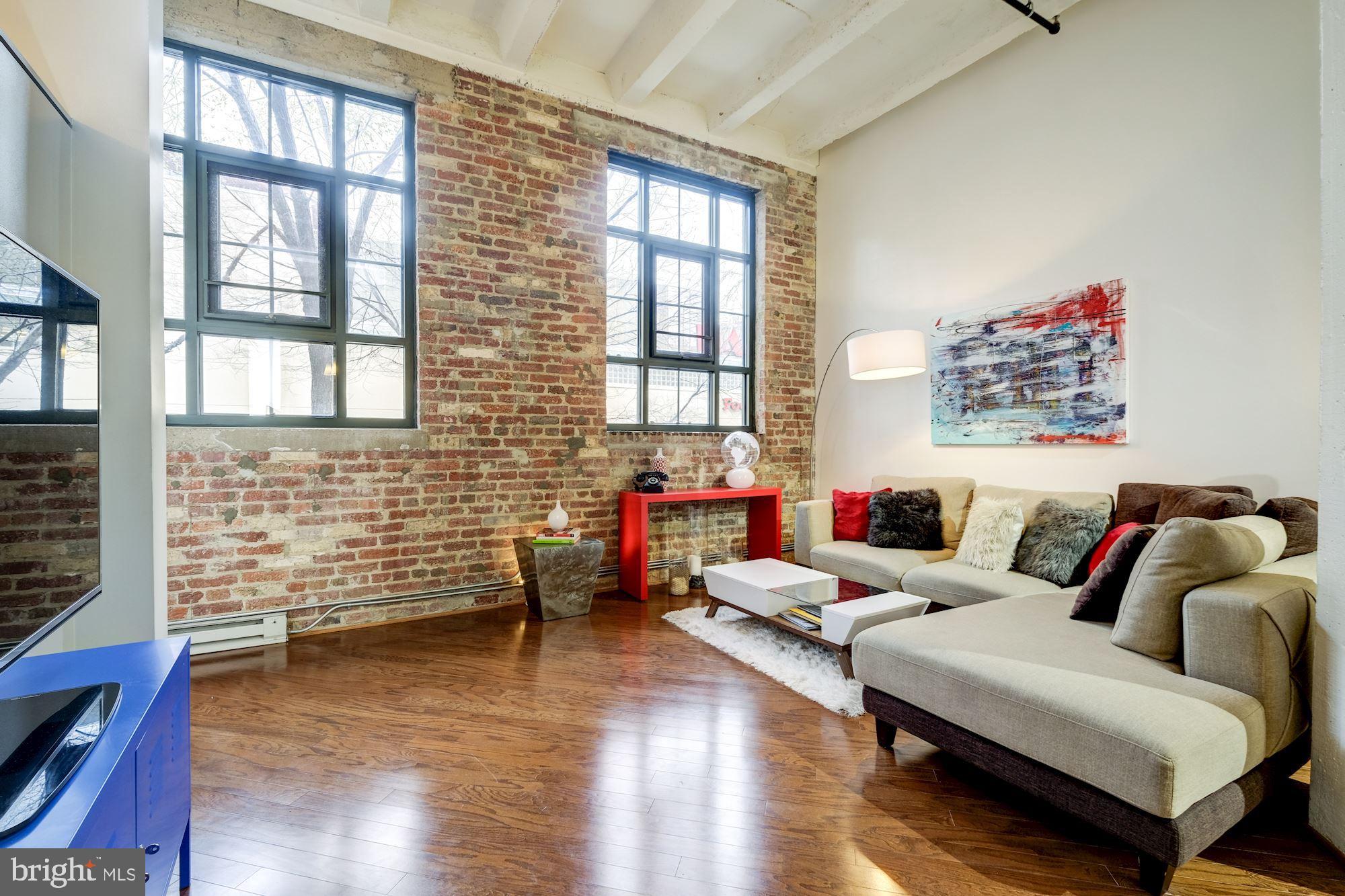 1701 Kalorama Road Northwest, Unit 206 Washington, DC 20009 - Photo 7 of 42 Oversized industrial style casement windows