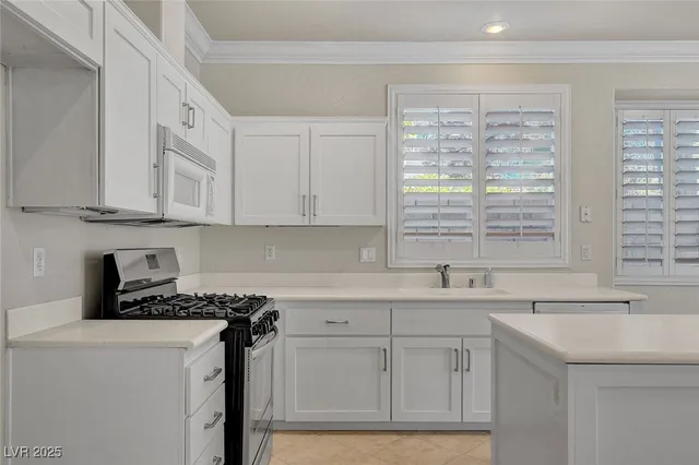 $680,000 | 2928 Indigo Haven Court, Las Vegas, NV 89117