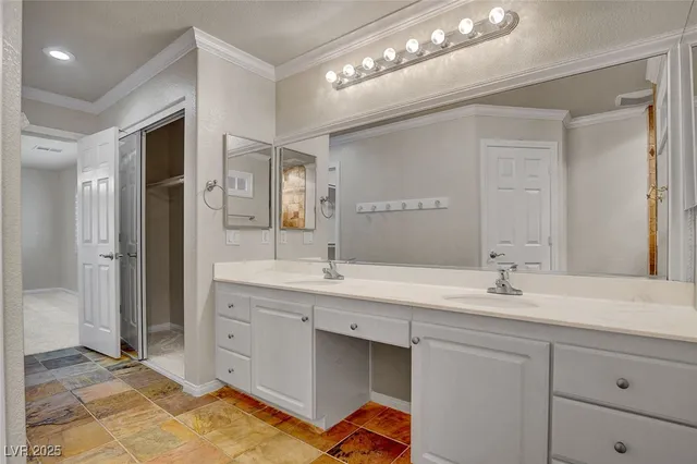 $680,000 | 2928 Indigo Haven Court, Las Vegas, NV 89117