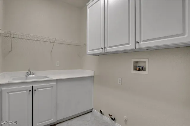 $680,000 | 2928 Indigo Haven Court, Las Vegas, NV 89117