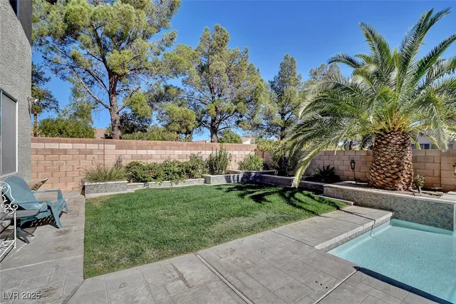 $680,000 | 2928 Indigo Haven Court, Las Vegas, NV 89117