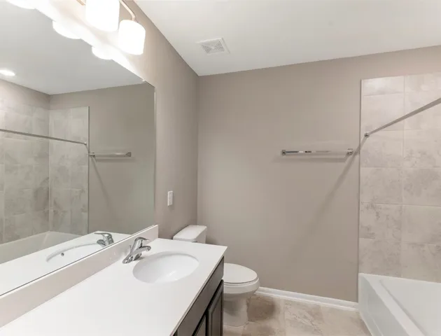 $2,490 | 5712 Bluebonnet Lane, Rosenberg, TX 77469