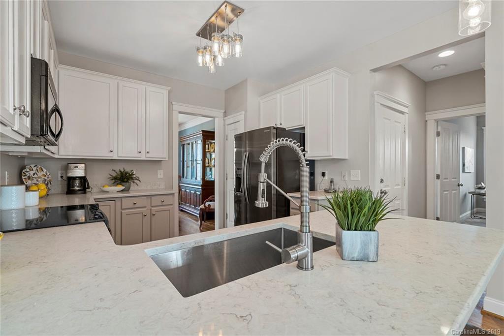 1127 Dove Trace Tega Cay, SC 29708 - Photo 5 of 28 Gallery Image 5