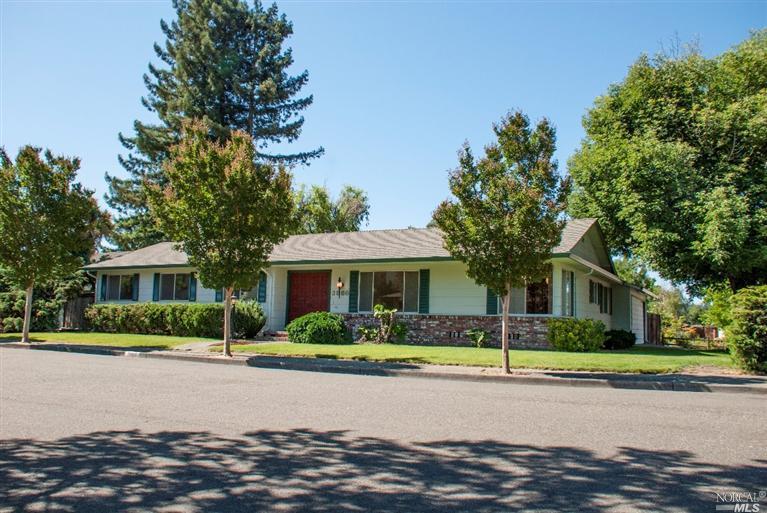 3966 Shadowhill Drive Santa Rosa, CA 95404 - Photo 1 of 1 a front view of house with yard and green space