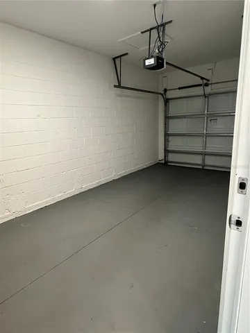 $2,000 | 601 Lake Shore Parkway, Davenport, FL 33896