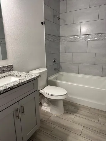 $2,000 | 601 Lake Shore Parkway, Davenport, FL 33896