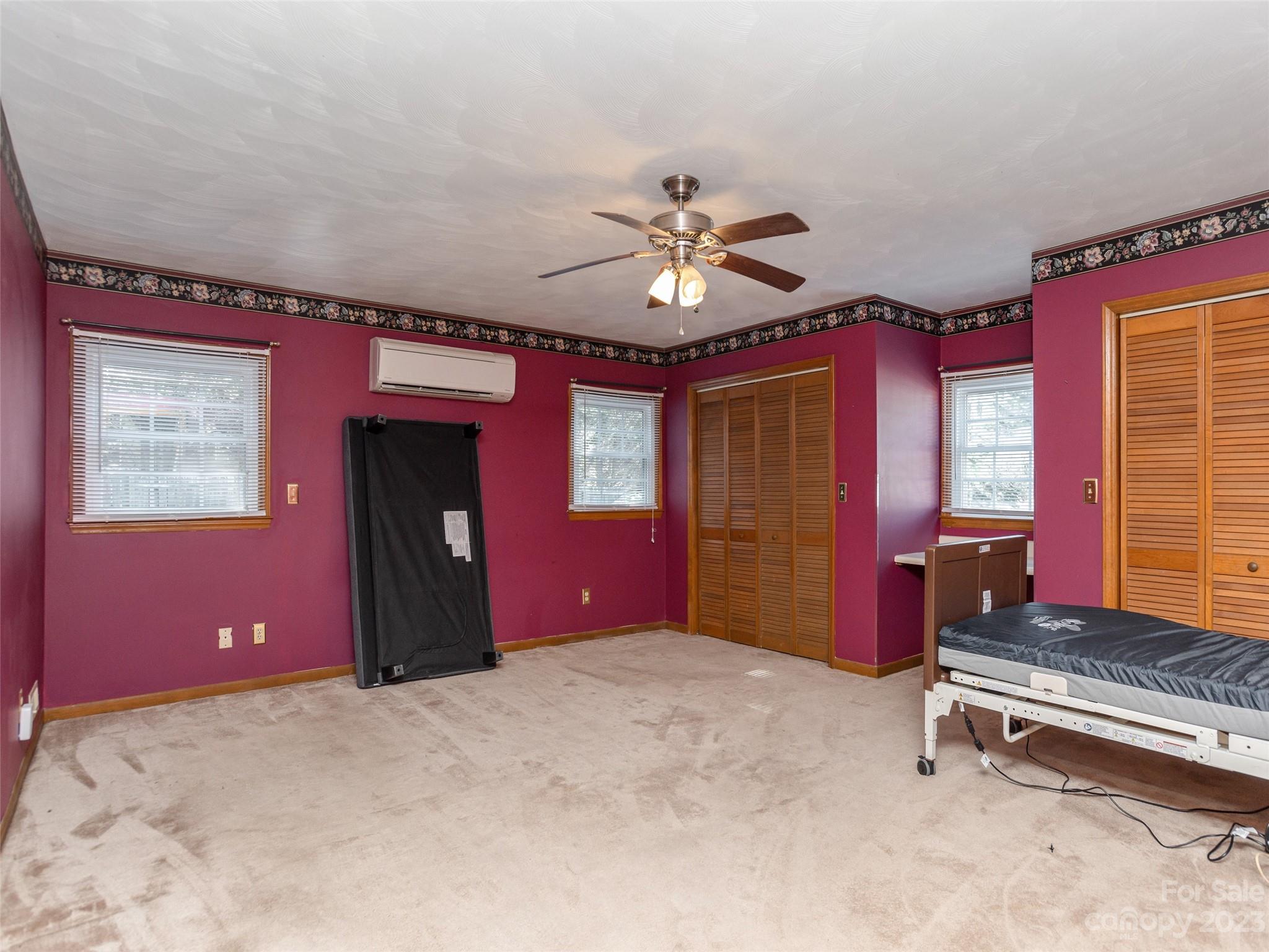 131 Rutledge Drive Hendersonville, NC 28739 - Photo 16 of 25 Gallery Image 16