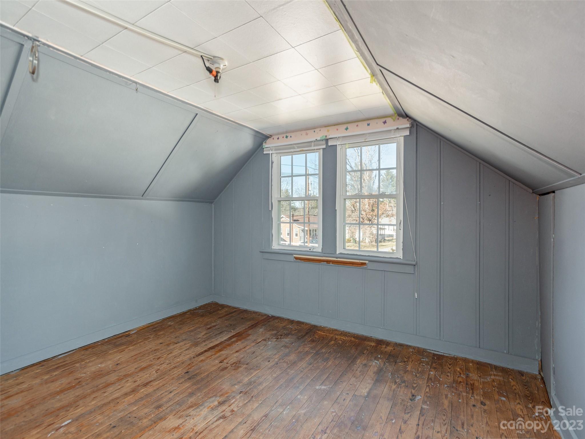 131 Rutledge Drive Hendersonville, NC 28739 - Photo 19 of 25 Gallery Image 19
