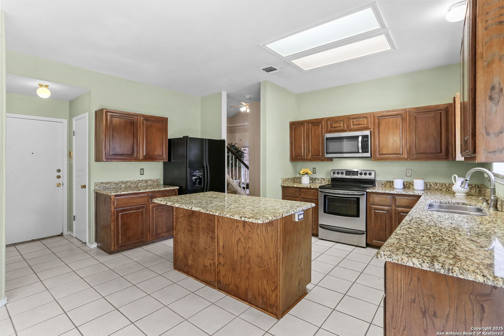 13907 Blenhein Ridge San Antonio, TX 78231 - Photo 10 of 34