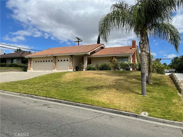 $640,000 | 5983 Moraga Avenue, Jurupa Valley, CA 92509