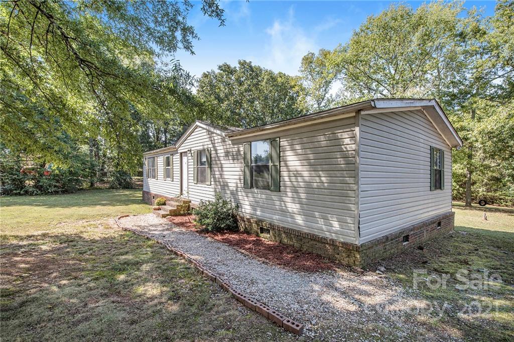 2170 Hahn Road Mount Pleasant, NC 28124 - Photo 1 of 33 Gallery Image 1