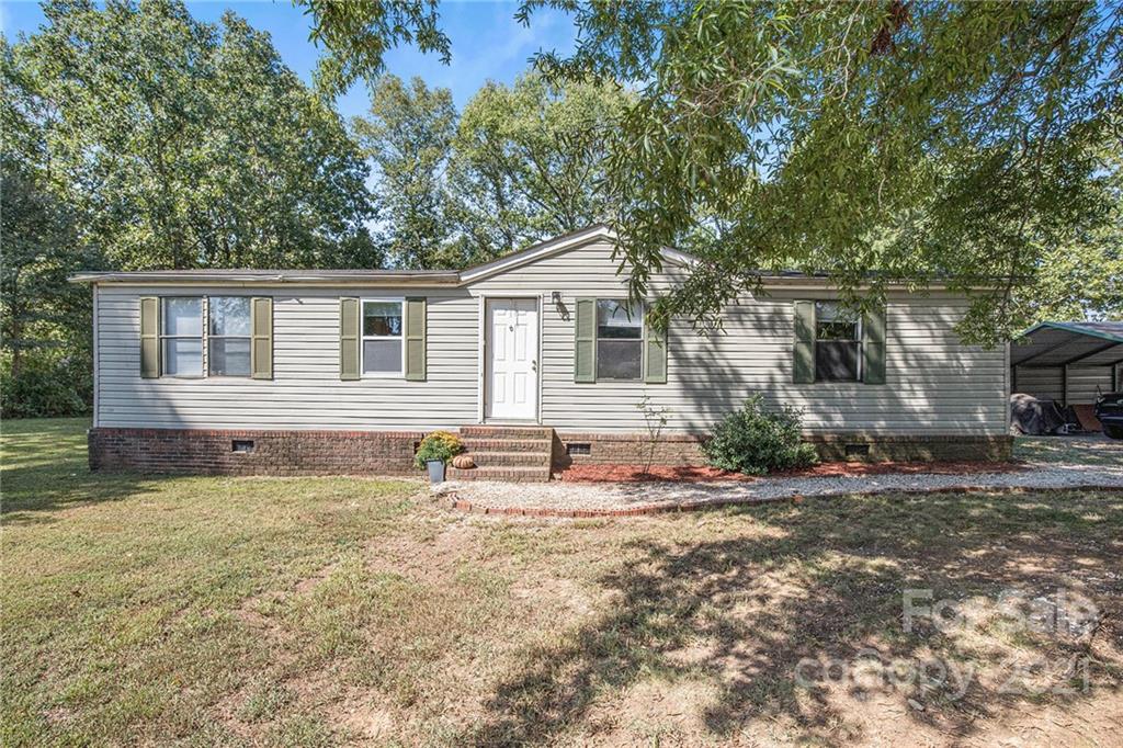 2170 Hahn Road Mount Pleasant, NC 28124 - Photo 2 of 33 Gallery Image 2
