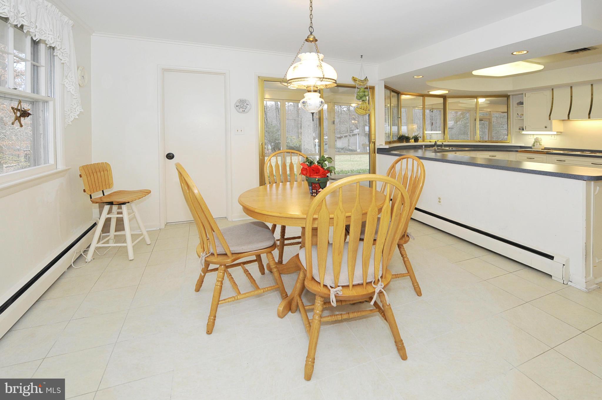 14708 Harold Road Silver Spring, MD 20905 - Photo 11 of 25 Kitchen