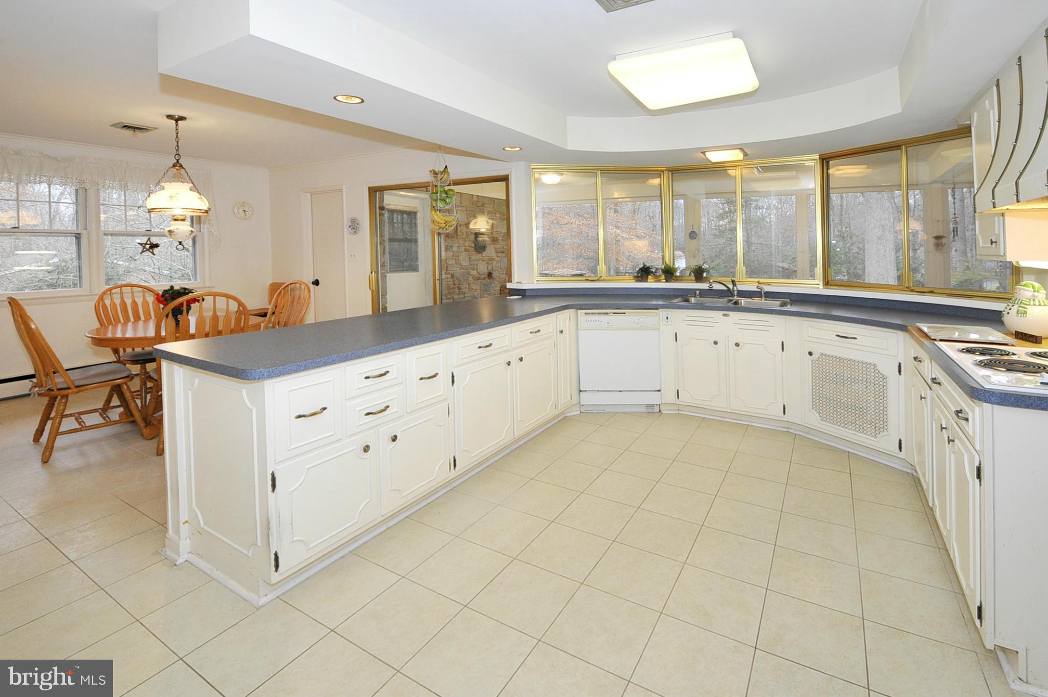 14708 Harold Road Silver Spring, MD 20905 - Photo 10 of 25 Kitchen