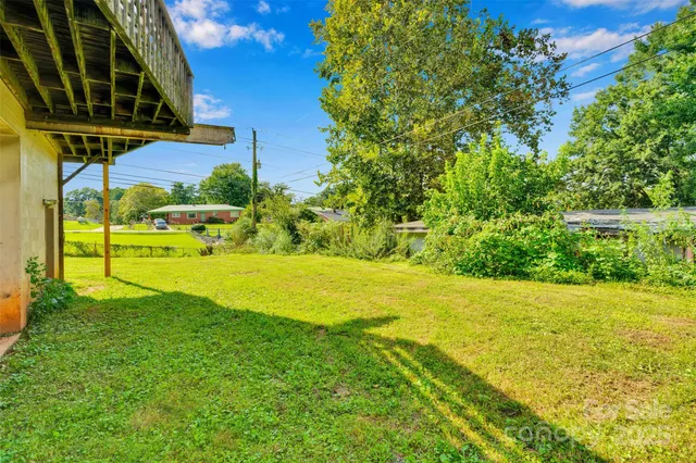a view of an outdoor space and a yard
