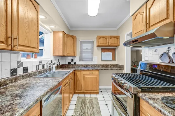 $4,500 | 1130 North Cordova Street, Burbank, CA 91505