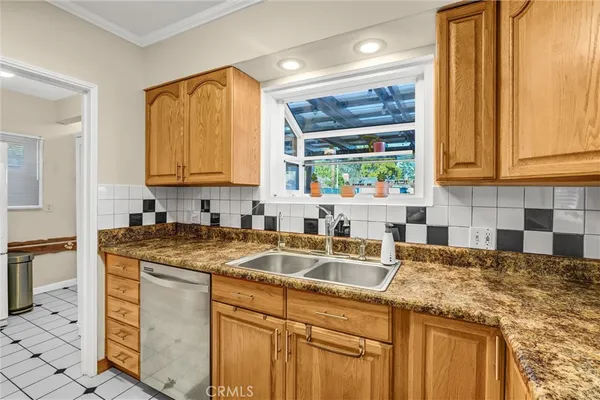 $4,500 | 1130 North Cordova Street, Burbank, CA 91505