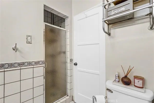 $4,500 | 1130 North Cordova Street, Burbank, CA 91505