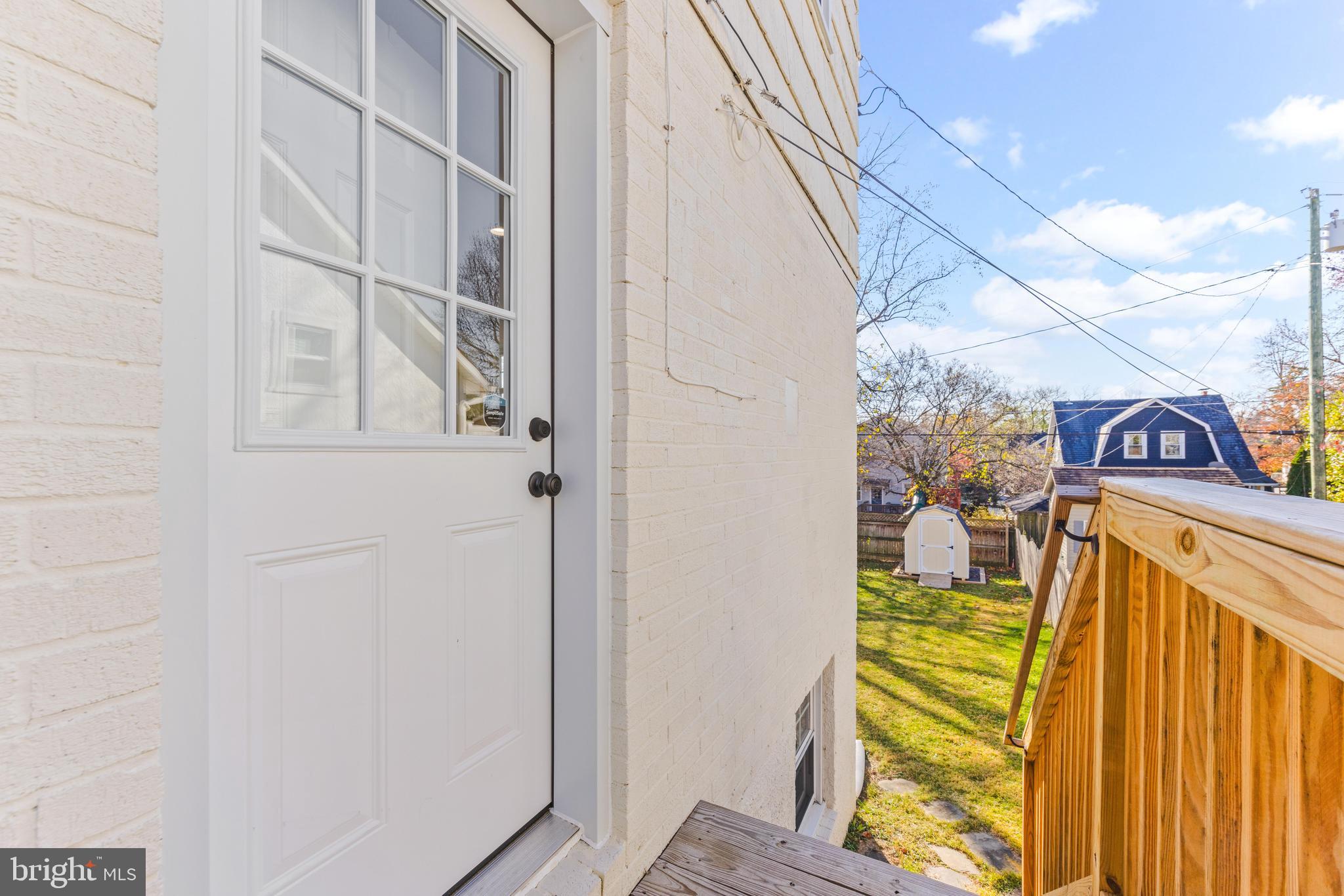 519 Dunkirk Road Baltimore, MD 21212 - Photo 35 of 41 Side door to backyard