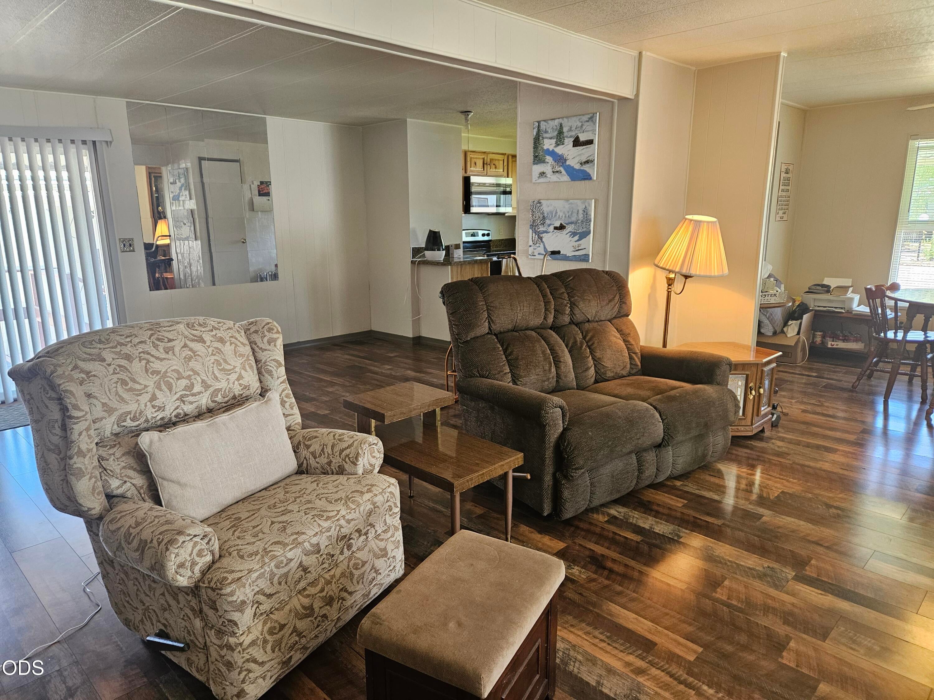 2385 Table Rock Road, Unit SPC 102 Medford, OR 97501 - Photo 5 of 20 Gallery Image 5