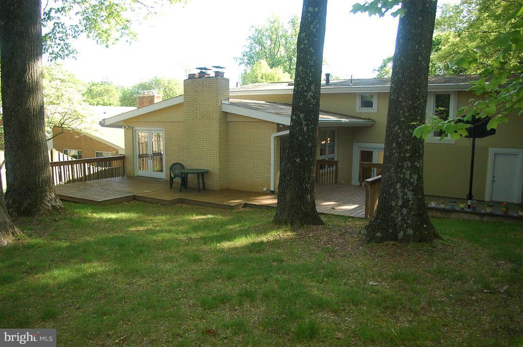 6809 Marbury Road Bethesda, MD 20817 - Photo 20 of 21 Exterior (Rear)