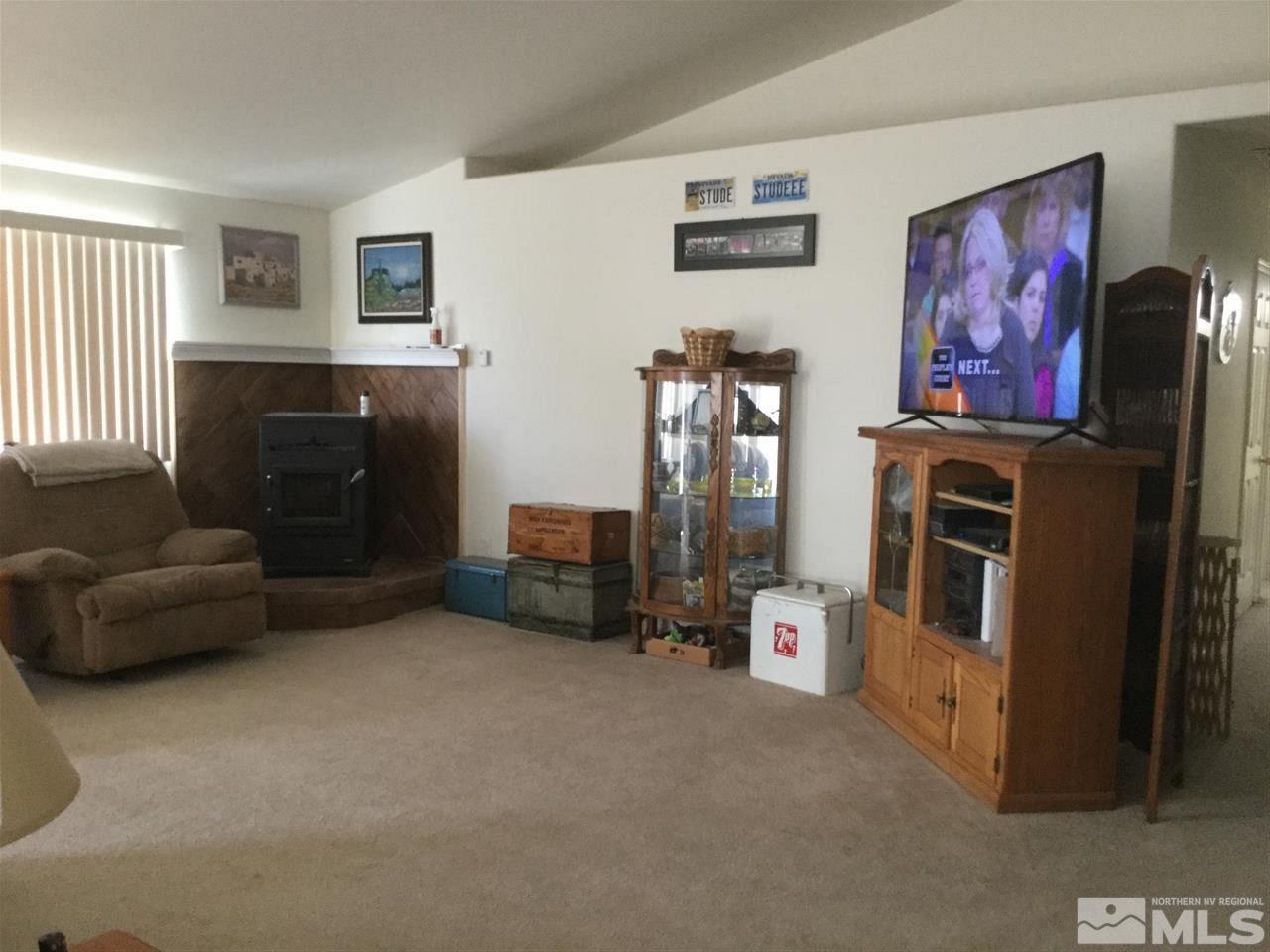 2135 Fort Bridger Road Fernley, NV 89408 - Photo 4 of 12 Photo 4