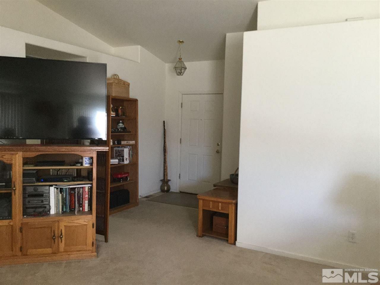 2135 Fort Bridger Road Fernley, NV 89408 - Photo 6 of 12 Photo 6