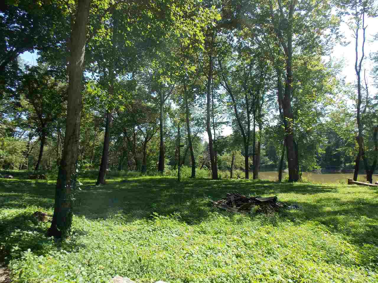 4 Palestine Road Bedford, IN 47421 - Photo 2 of 3