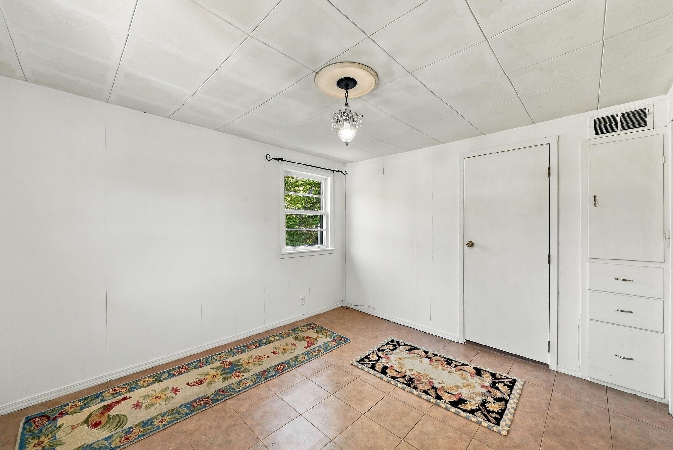 3150 North Four Mile Road Traverse City, MI 49686 - Photo 13 of 20 1951340-5d81536e-83da-476f-be06-798d26dd663a.JPG