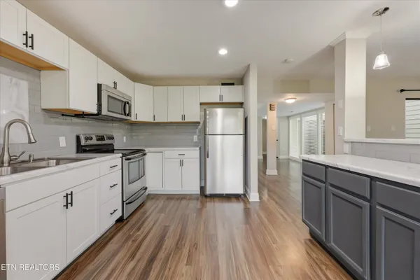 $330,000 | 514 Lost Tree Lane, Knoxville, TN 37934
