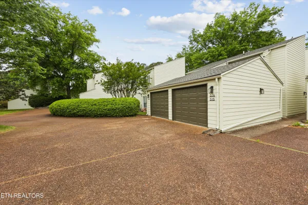 $330,000 | 514 Lost Tree Lane, Knoxville, TN 37934