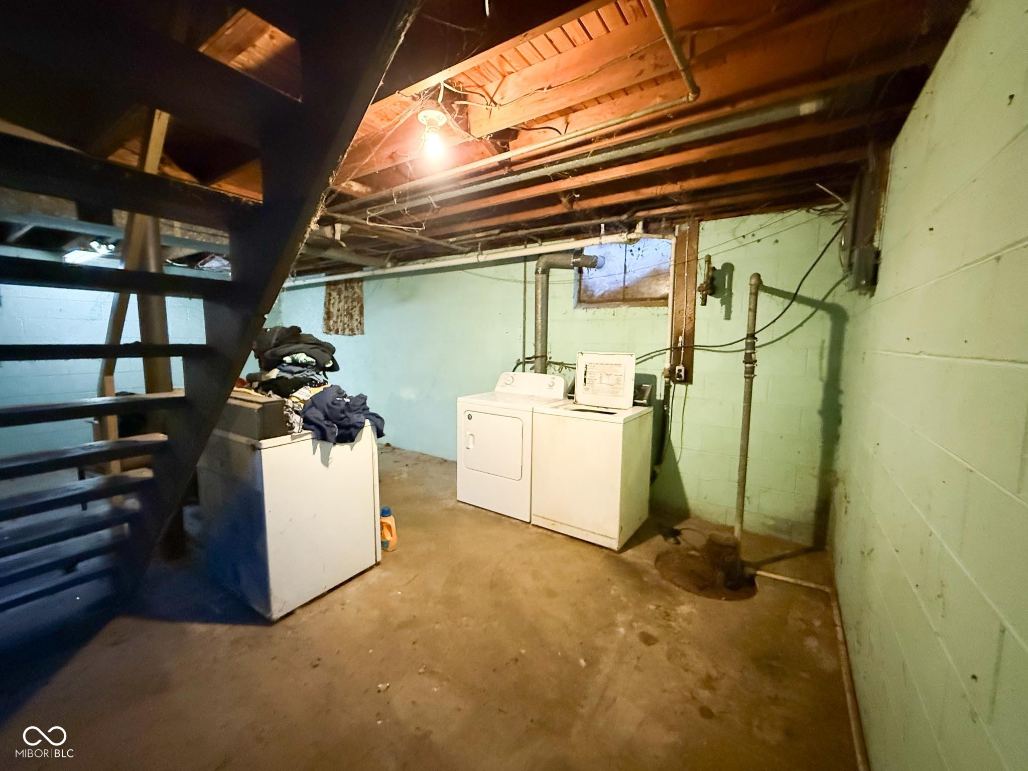 3080 Thompson Drive Columbus, IN 47201 - Photo 11 of 12