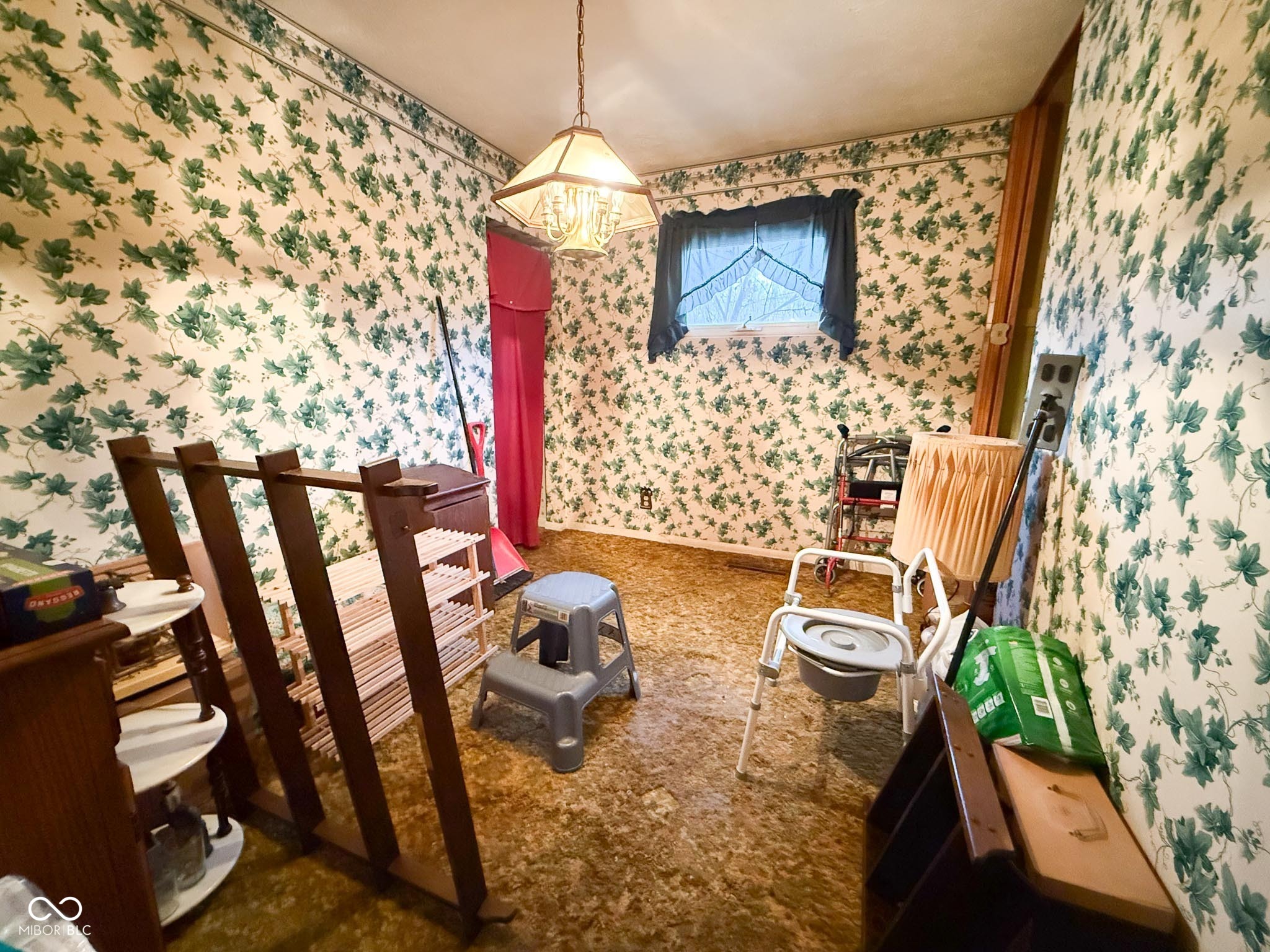 3080 Thompson Drive Columbus, IN 47201 - Photo 6 of 12