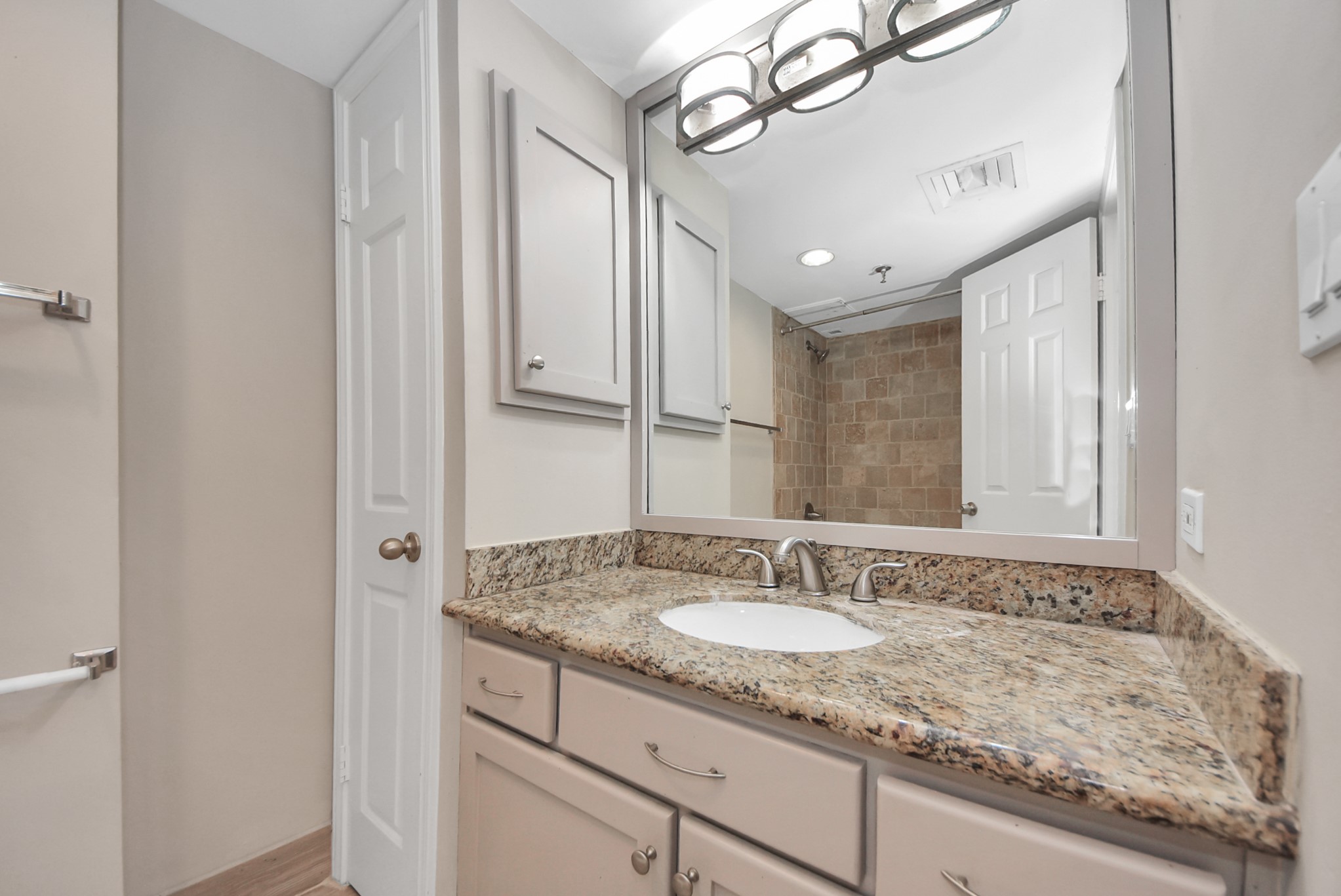 3525 Sage Road, Unit 1701 Houston, TX 77056 - Photo 23 of 50