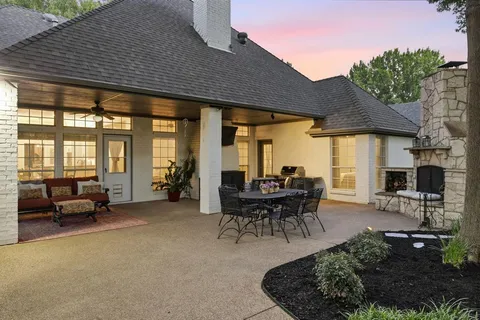 $960,000 | 5500 Sycamore Drive, Colleyville, TX 76034
