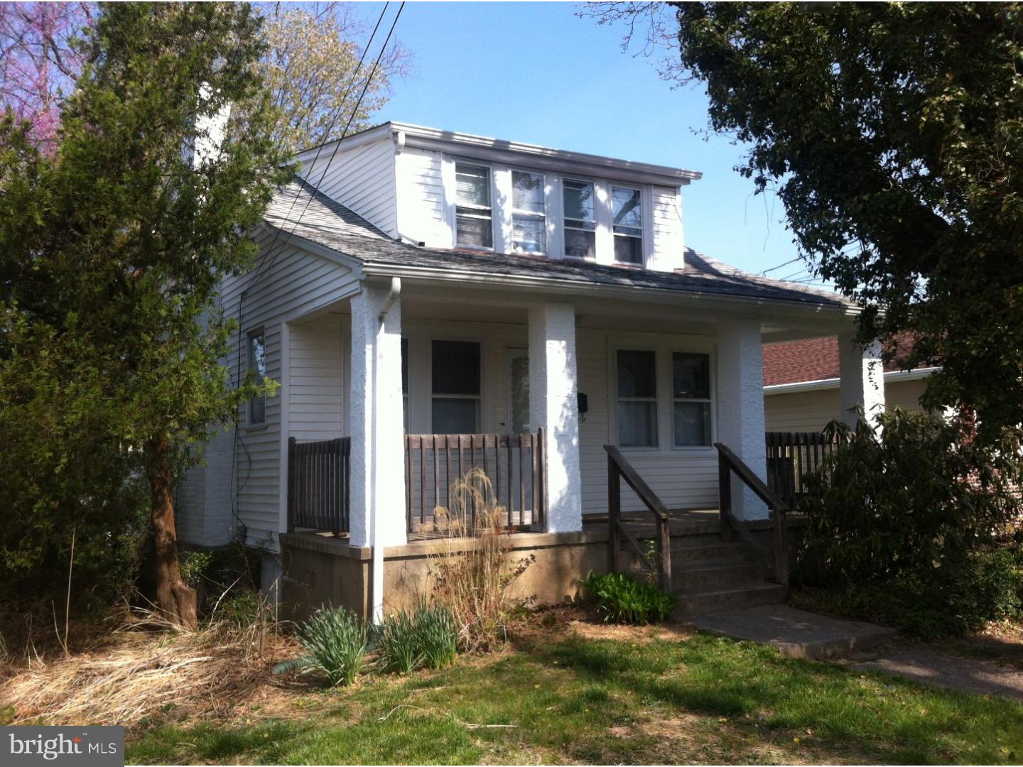 204 Dallas Road Willow Grove, PA 19090 - Photo 1 of 4 Exterior Front