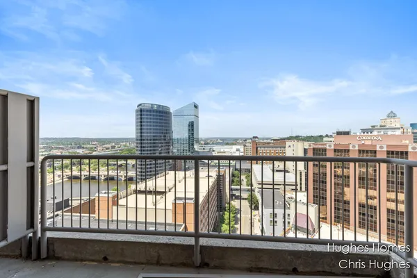 $319,900 | 118 Campau Avenue Northwest, Unit 1704, Grand Rapids, MI 49503