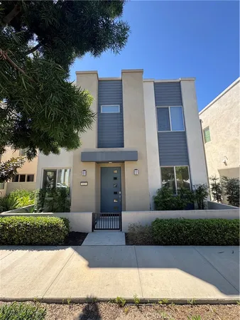 $1,460,000 | 112 Stellar, Irvine, CA 92618