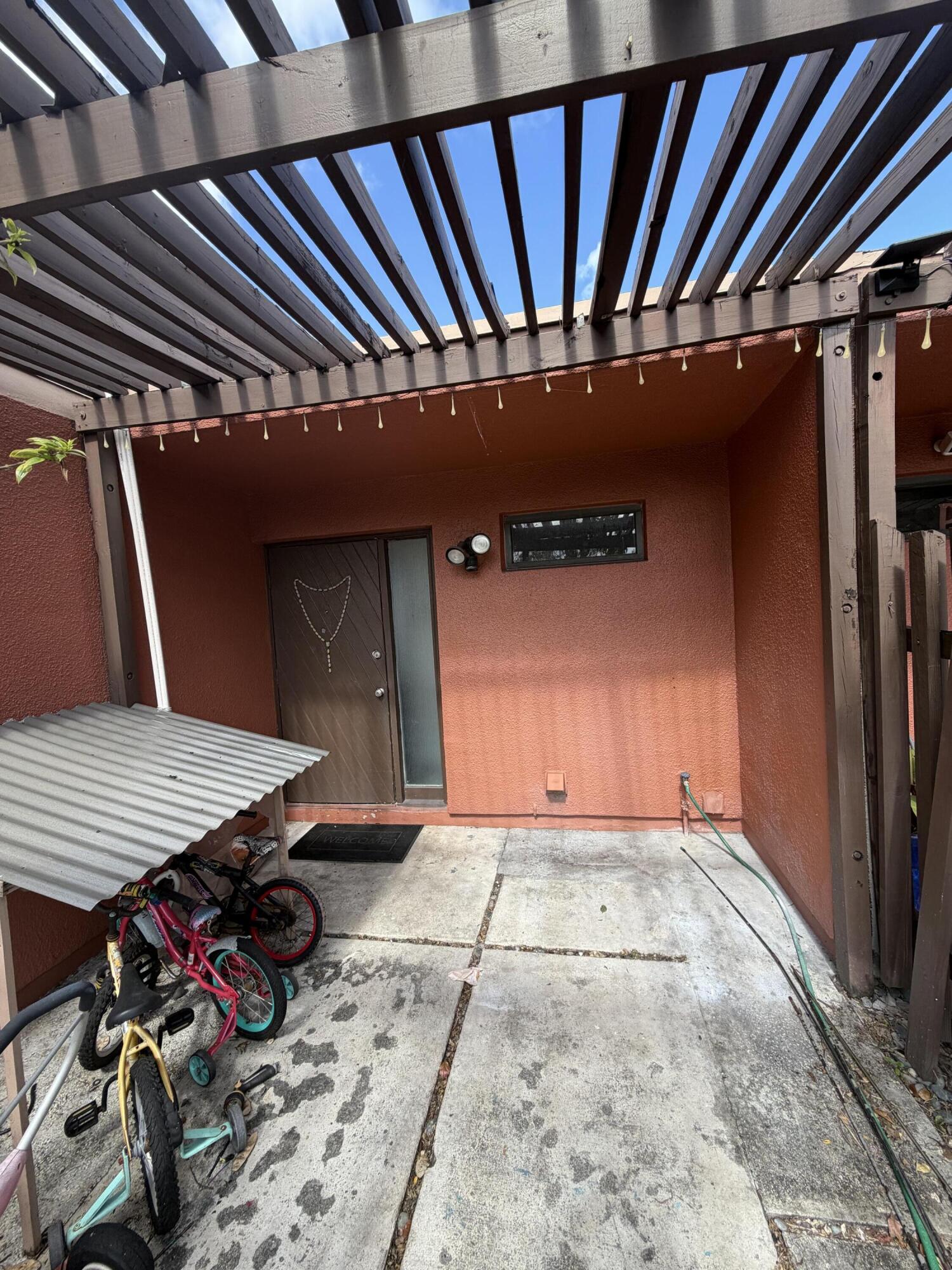 10343 Greenhouse Road Pembroke Pines, FL 33026 - Photo 15 of 42 IMG_1865