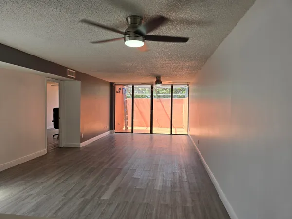 $2,900 | 10343 Greenhouse Road, Pembroke Pines, FL 33026