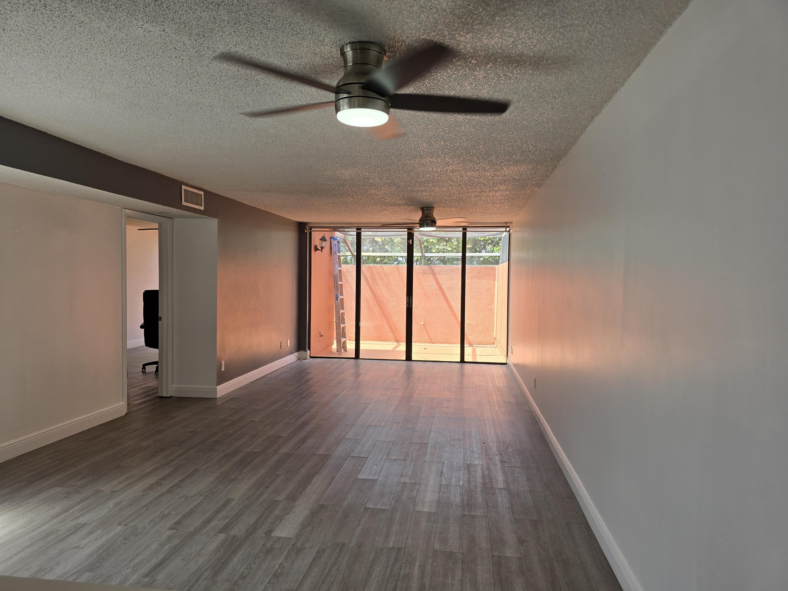 10343 Greenhouse Road Pembroke Pines, FL 33026 - Photo 27 of 42 1000051926