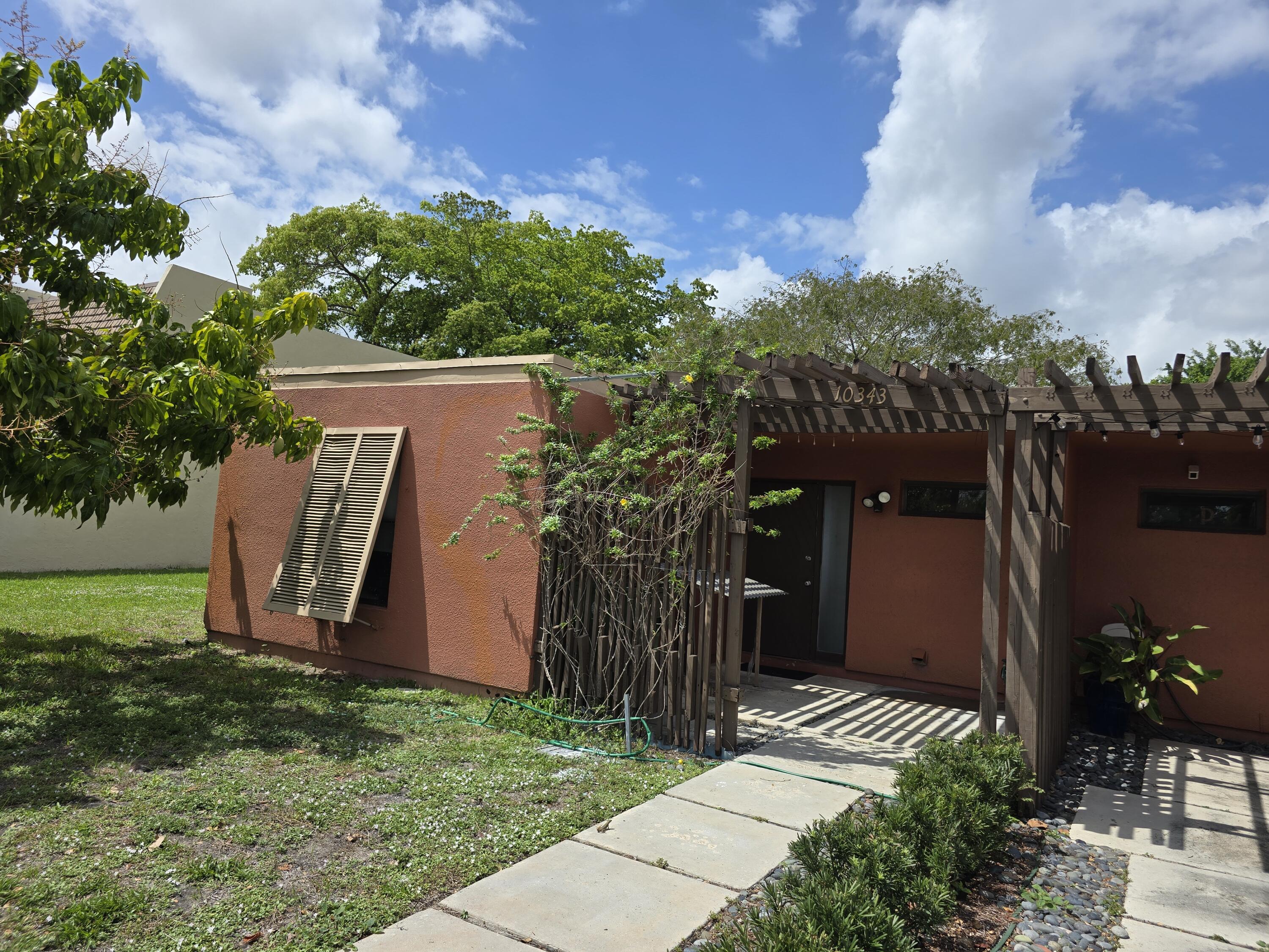 10343 Greenhouse Road Pembroke Pines, FL 33026 - Photo 29 of 42 1000051876