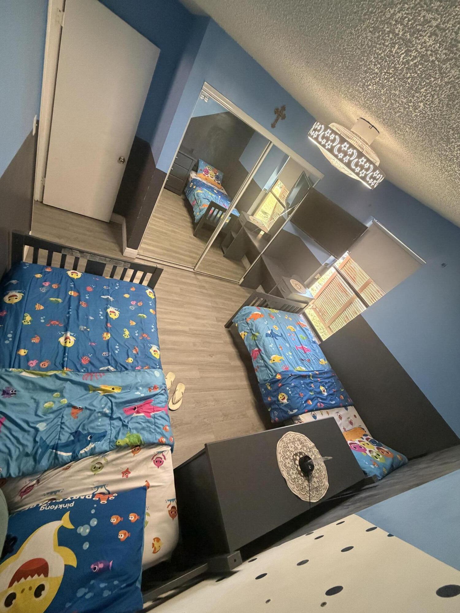 10343 Greenhouse Road Pembroke Pines, FL 33026 - Photo 3 of 18 IMG_1684