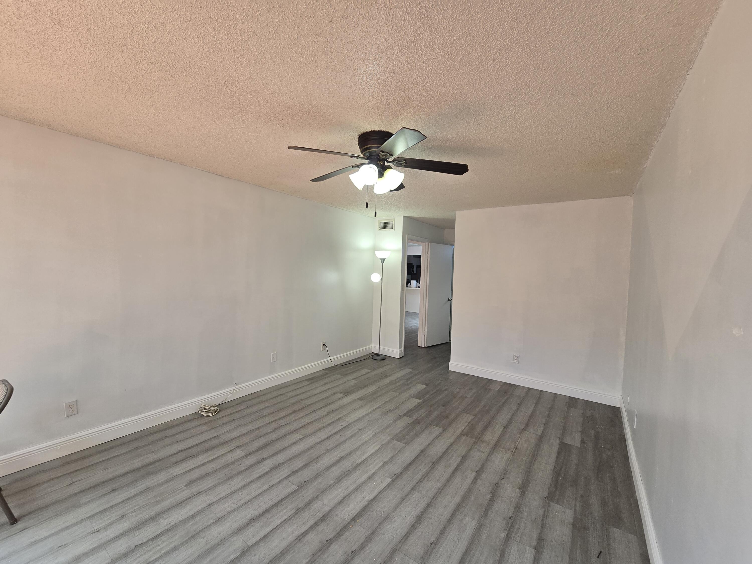 10343 Greenhouse Road Pembroke Pines, FL 33026 - Photo 31 of 42 1000051886