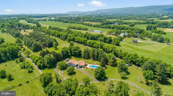 $899,000 | 19850 Cool Hollow Road, Hagerstown, MD 21740