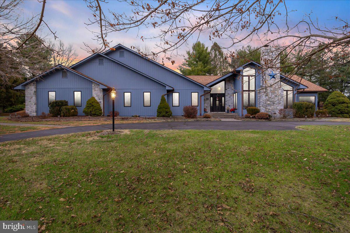 19850 Cool Hollow Road Hagerstown, MD 21740 - Photo 63 of 63 a front view of house with yard and green space