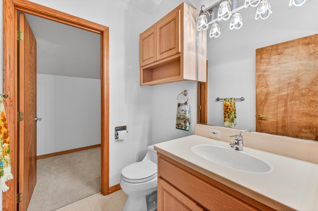 1999 Vardon Road New Meadows, ID 83654 - Photo 25 of 46 Upper loft Bathroom