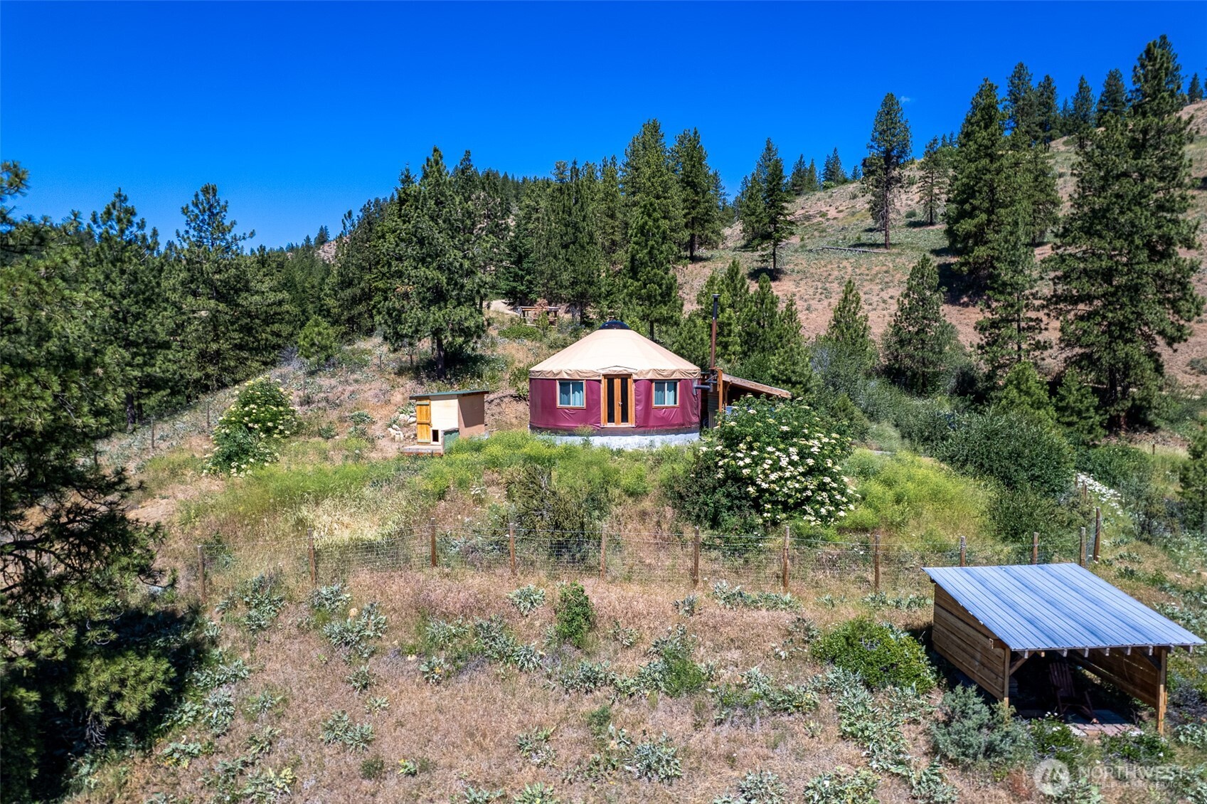 9750 Nahahum Canyon Road Cashmere, WA 98815 - Photo 3 of 22